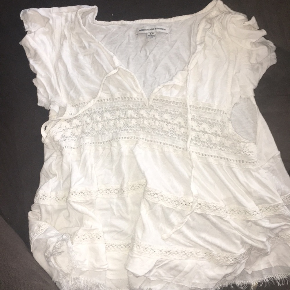 Super cute American Eagle top!